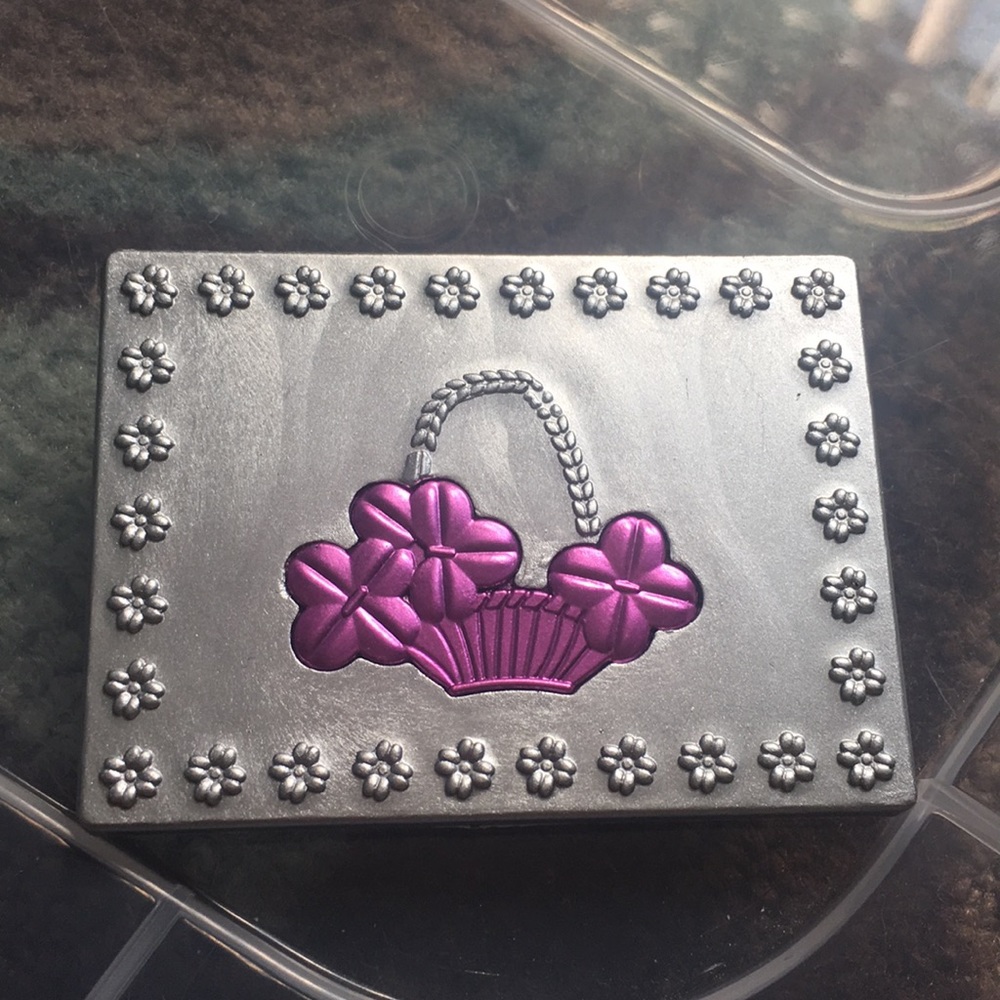 Pocket mirror